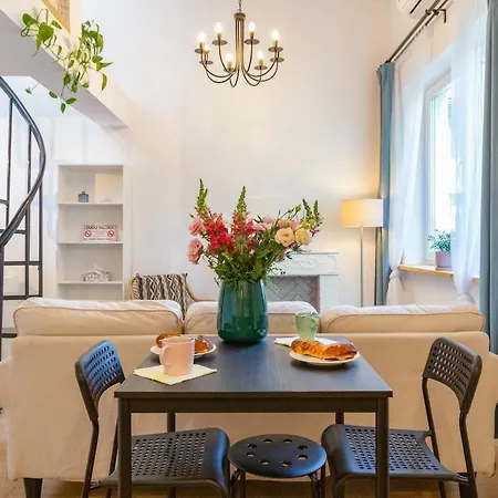 Charming 2-level Loft In Cracow