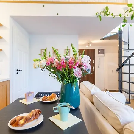 Apartment Charming 2-level Loft In Cracow *
