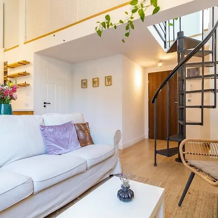 Charming 2-level Loft In Cracow