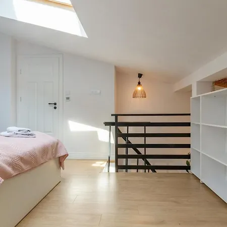 アパート Charming 2-level Loft In Cracow